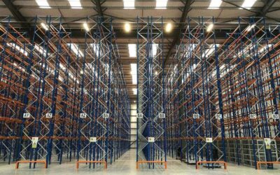 Narrow Aisle Racking vs. VNA Racking: What’s the difference?